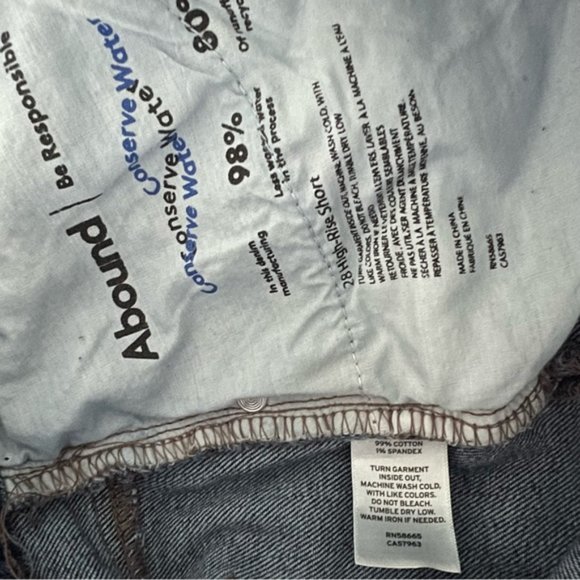 Abound High Rise Jean Shorts Dark Wash Size 28 - Picture 5 of 5